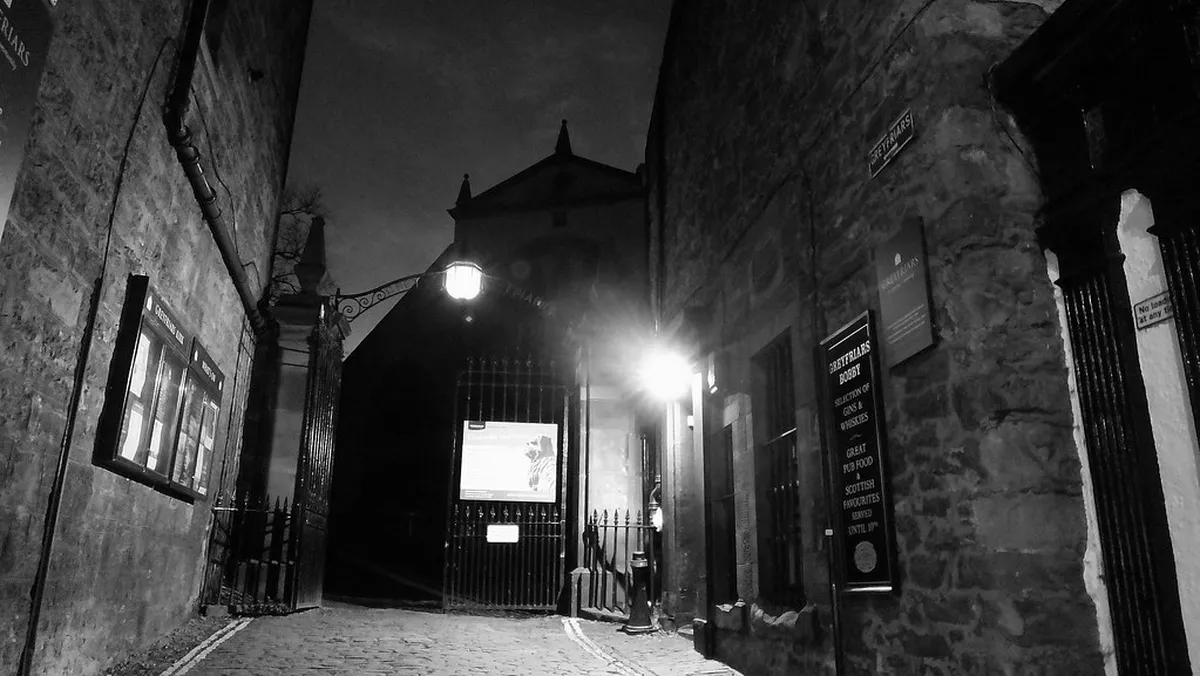 Best Evening Ghost Walking Tours in Český Krumlov