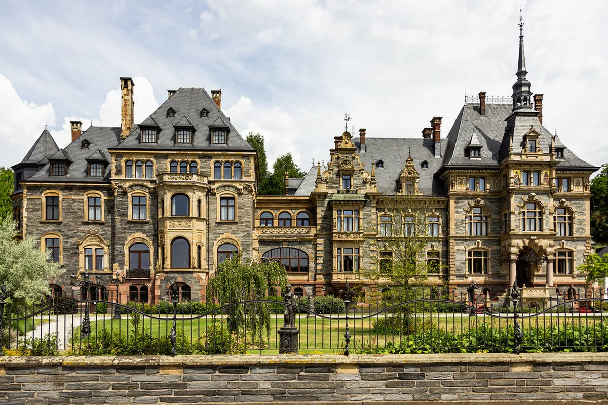 Dining at the Historic Postal Court Restaurant Review