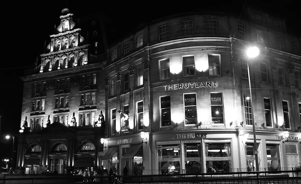 Westend District Architecture Walk: A Karlovy Vary Guide