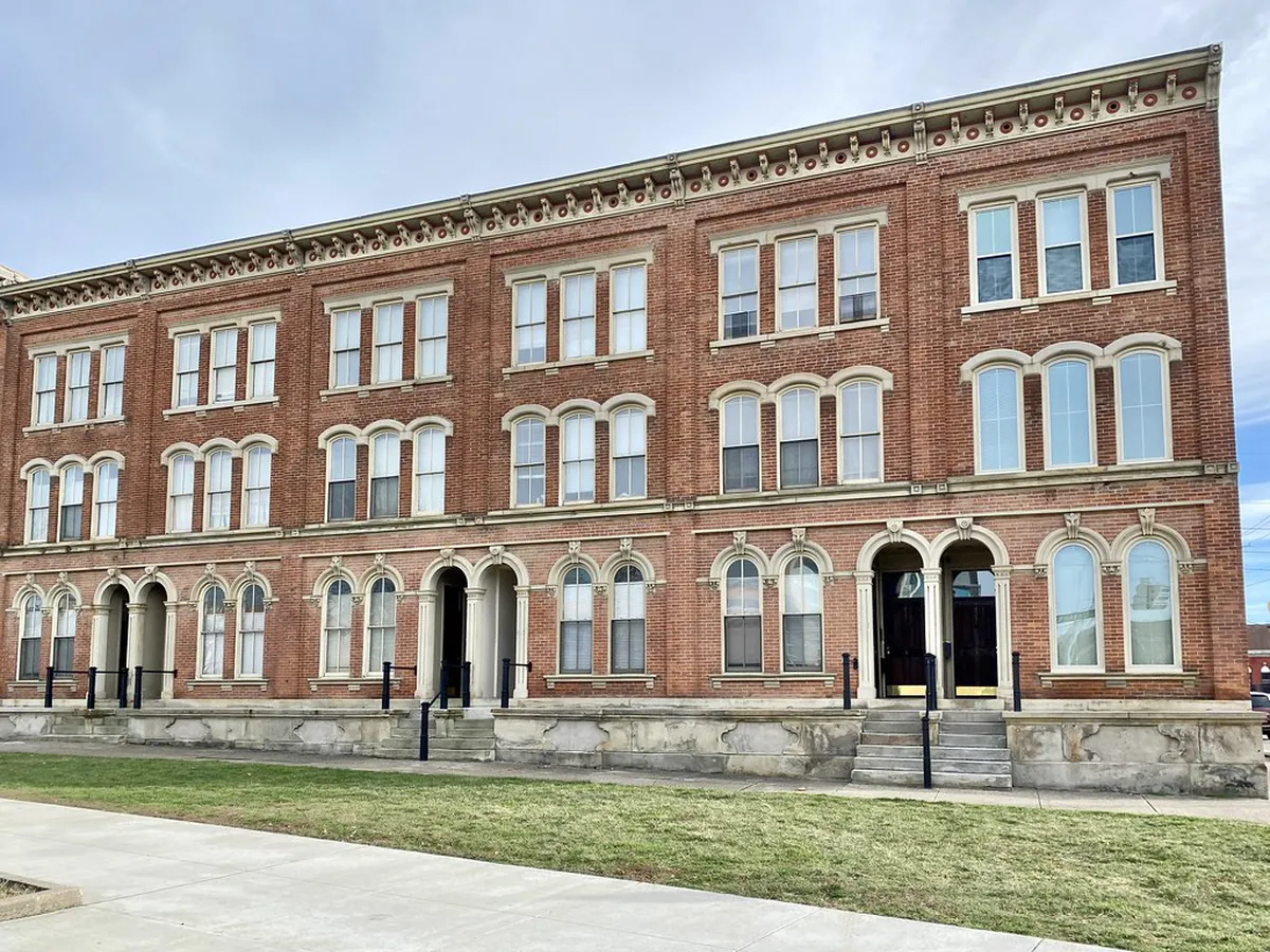 Westend Residential District Walk: Karlovy Vary Guide